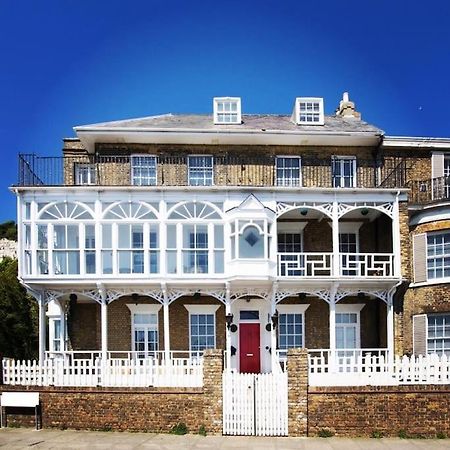 Flat 4 Marine Parade House, 1 East Cliff- Next To Dover Port, White Cliffs, Beach, Castle מראה חיצוני תמונה