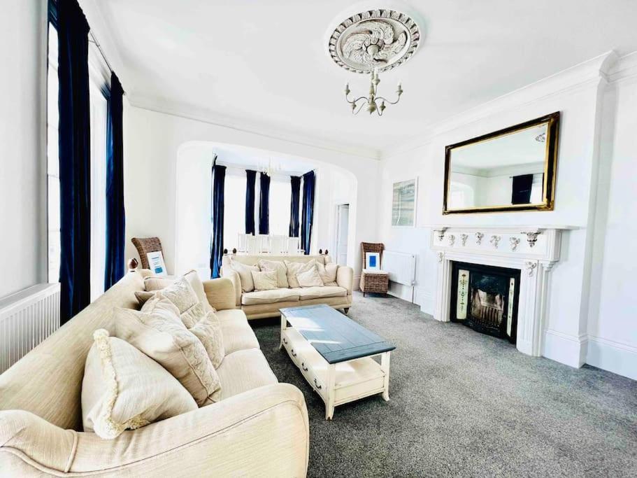 Flat 4 Marine Parade House, 1 East Cliff- Next To Dover Port, White Cliffs, Beach, Castle מראה חיצוני תמונה