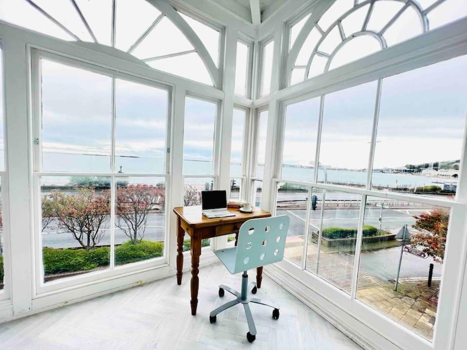 Flat 4 Marine Parade House, 1 East Cliff- Next To Dover Port, White Cliffs, Beach, Castle מראה חיצוני תמונה