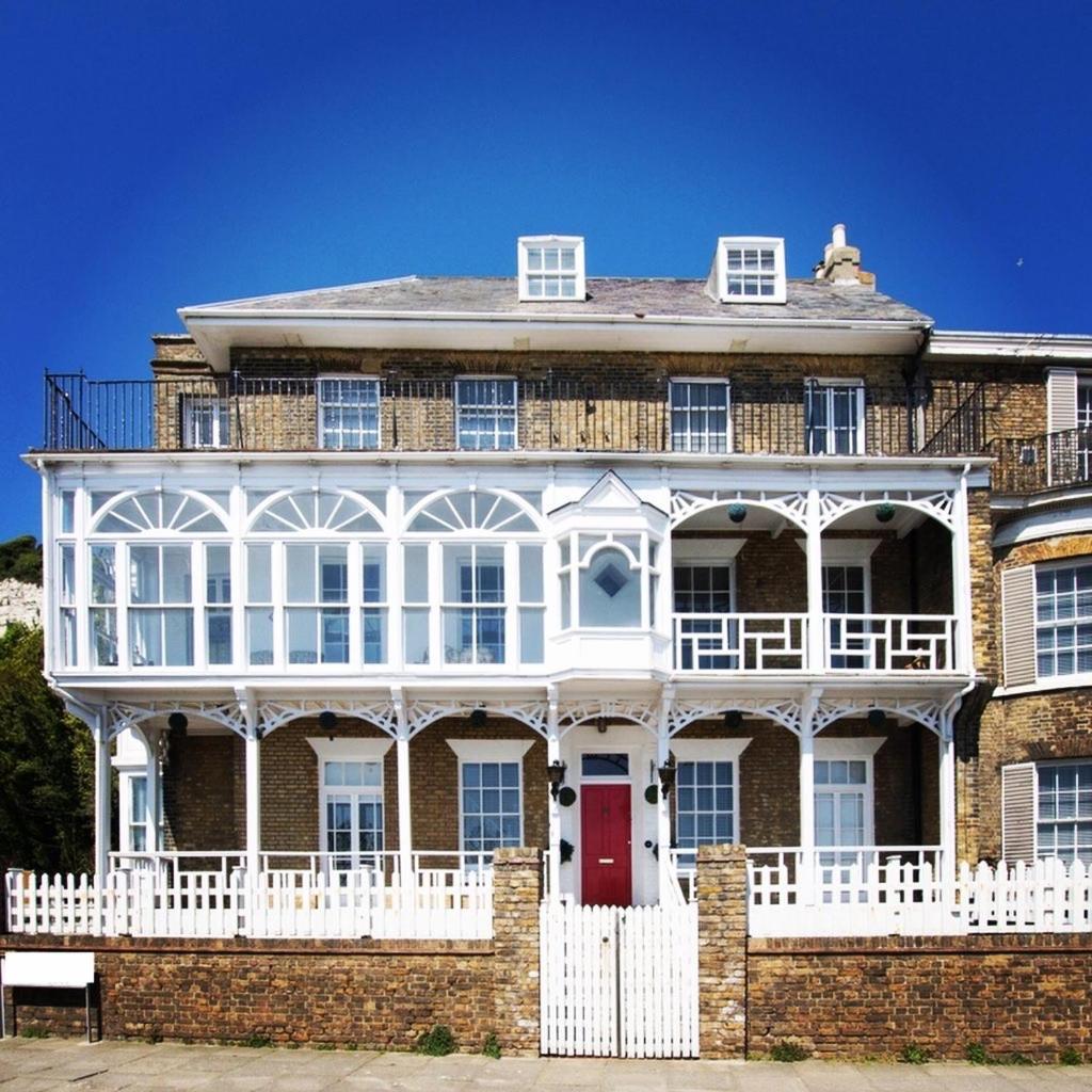 Flat 4 Marine Parade House, 1 East Cliff- Next To Dover Port, White Cliffs, Beach, Castle מראה חיצוני תמונה